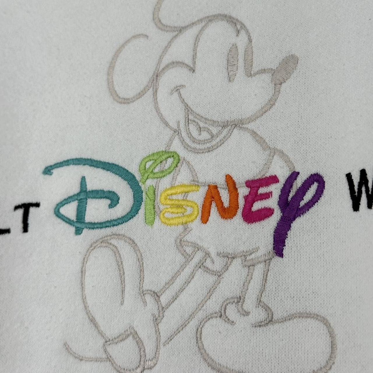 Vintage Walt Disney World Embroidered Mickey 00s Sweatshirt (XL)