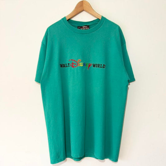 Vintage Walt Disney World Embroidered 90s T Shirt (L/XL)
