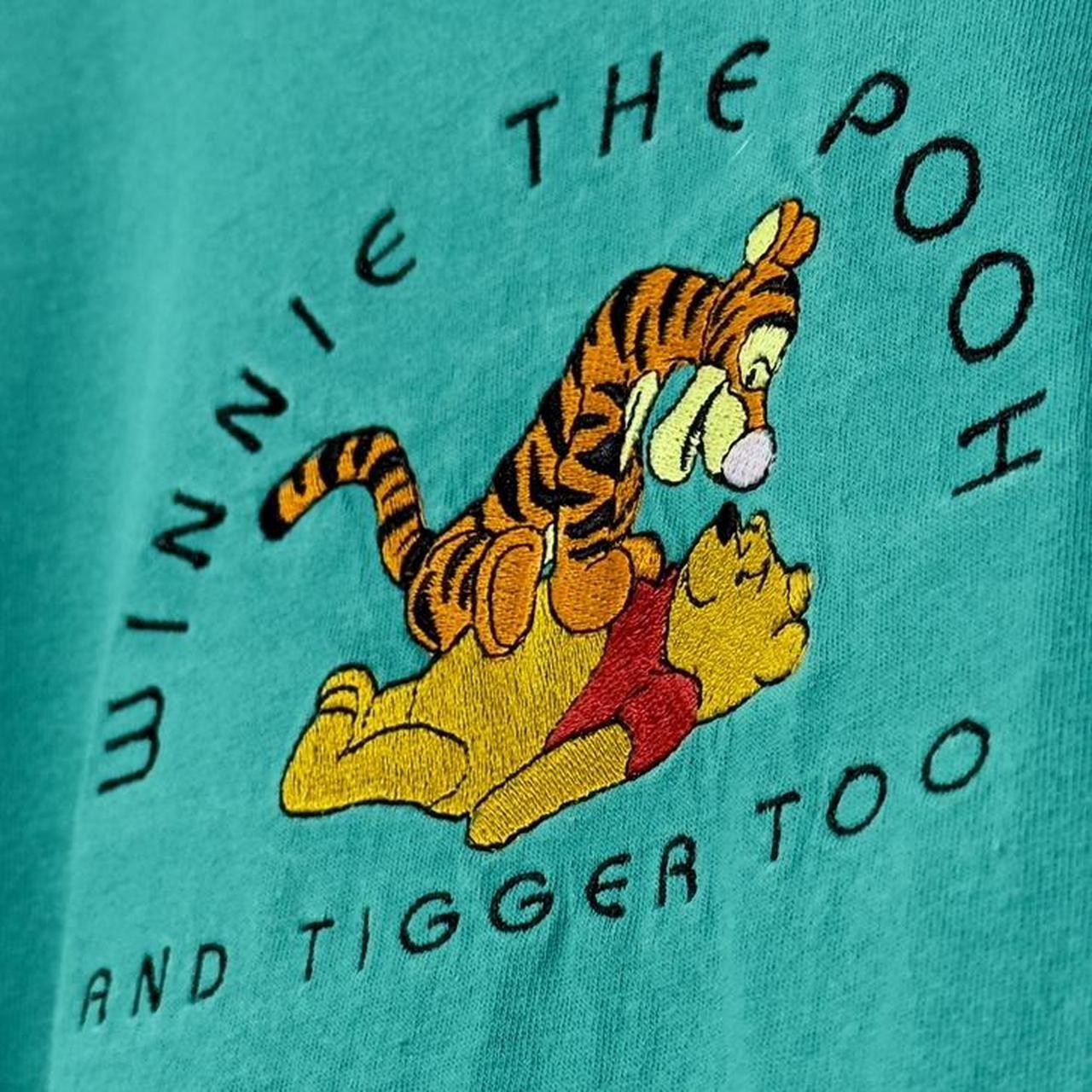 Vintage Pooh & Tigger 90s T Shirt (S/M)
