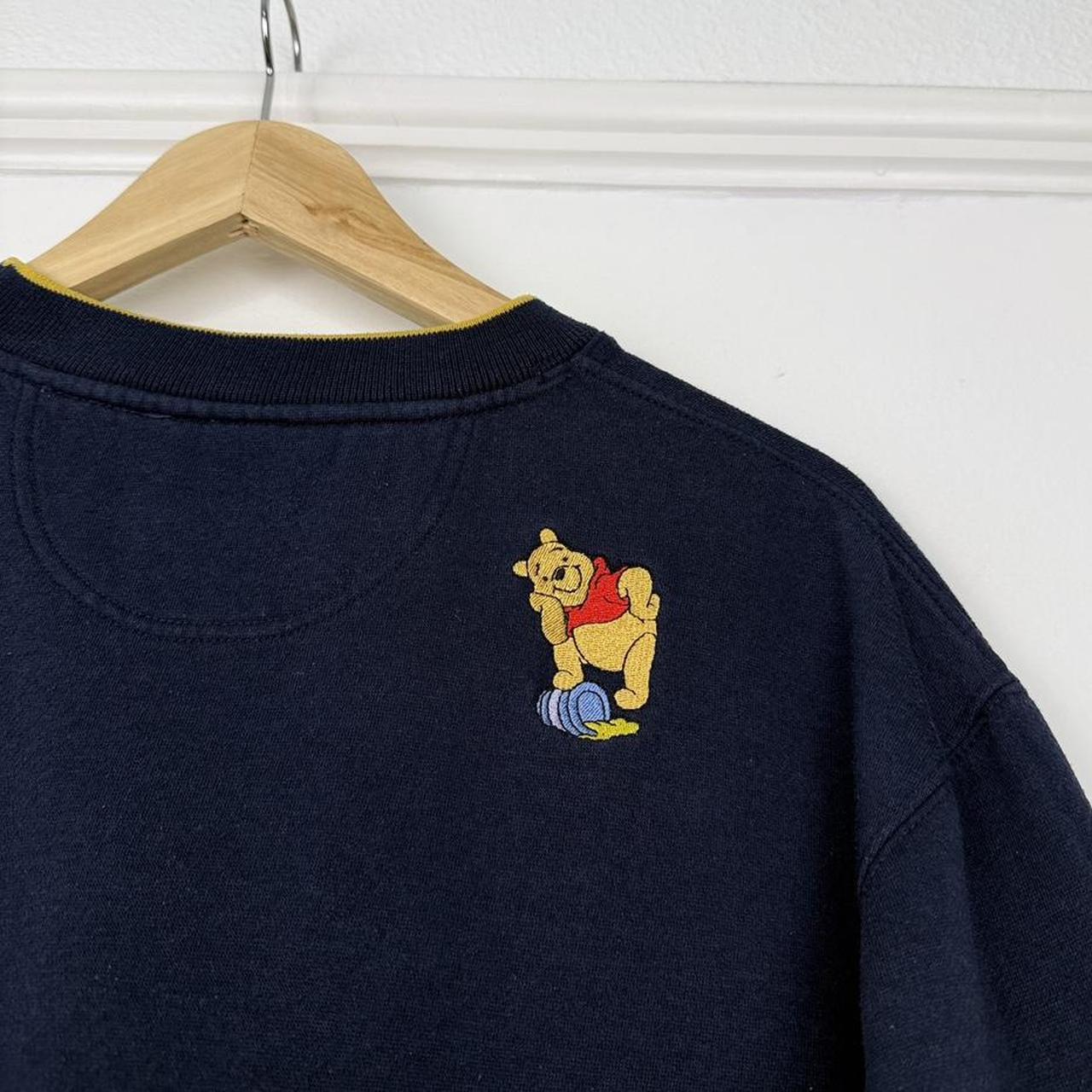Vintage 90s Winnie the Pooh 100 Acre Collection Embroidered Navy Sweatshirt (M)