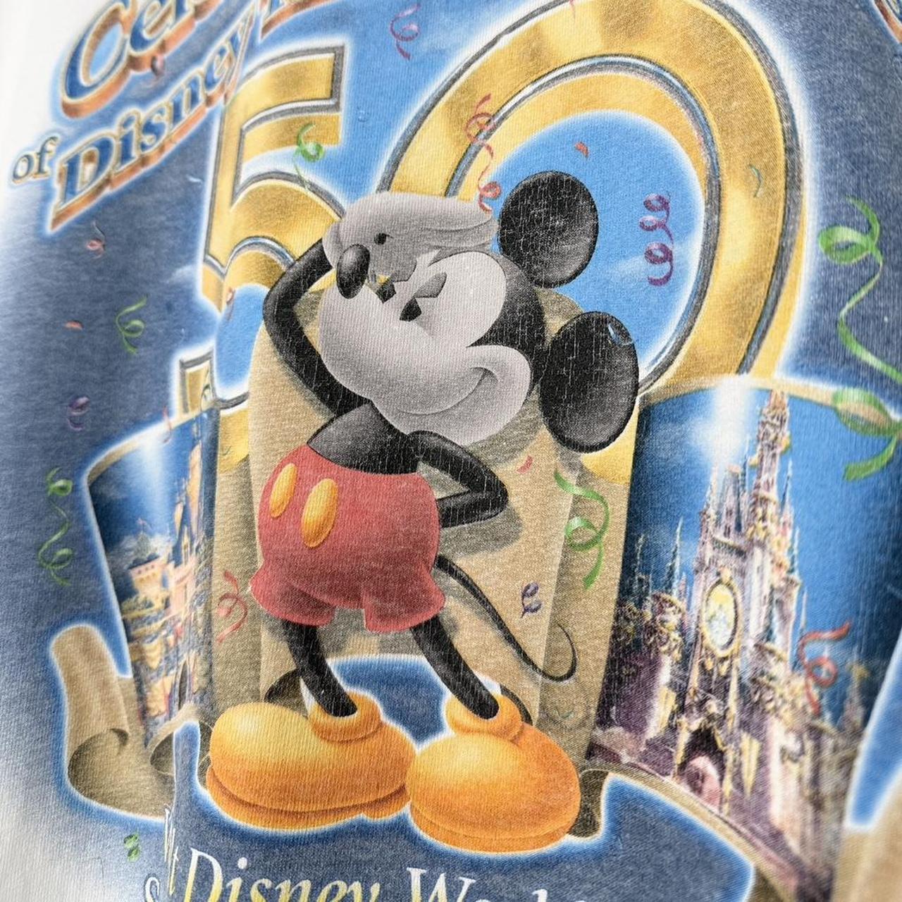 Vintage Walt Disney World Salutes Disneyland 50th Anniversary 2005 T Shirt (XL)