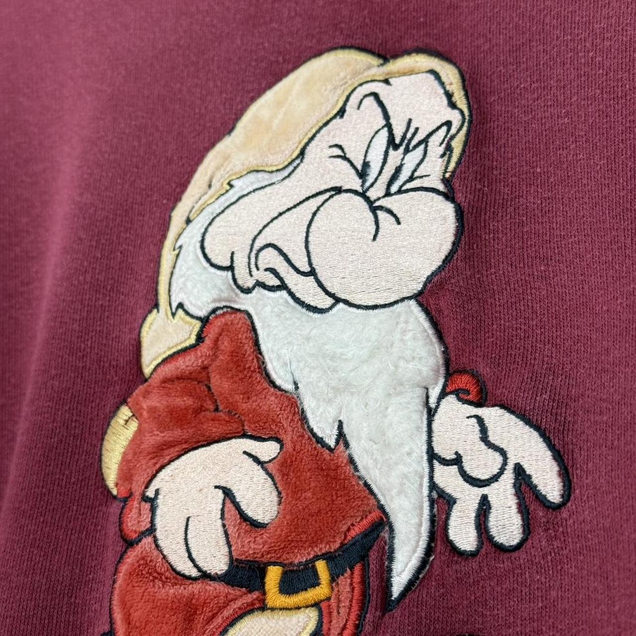 Vintage Grumpy Embroidered Disney V Neck Sweatshirt (XL/XXL)