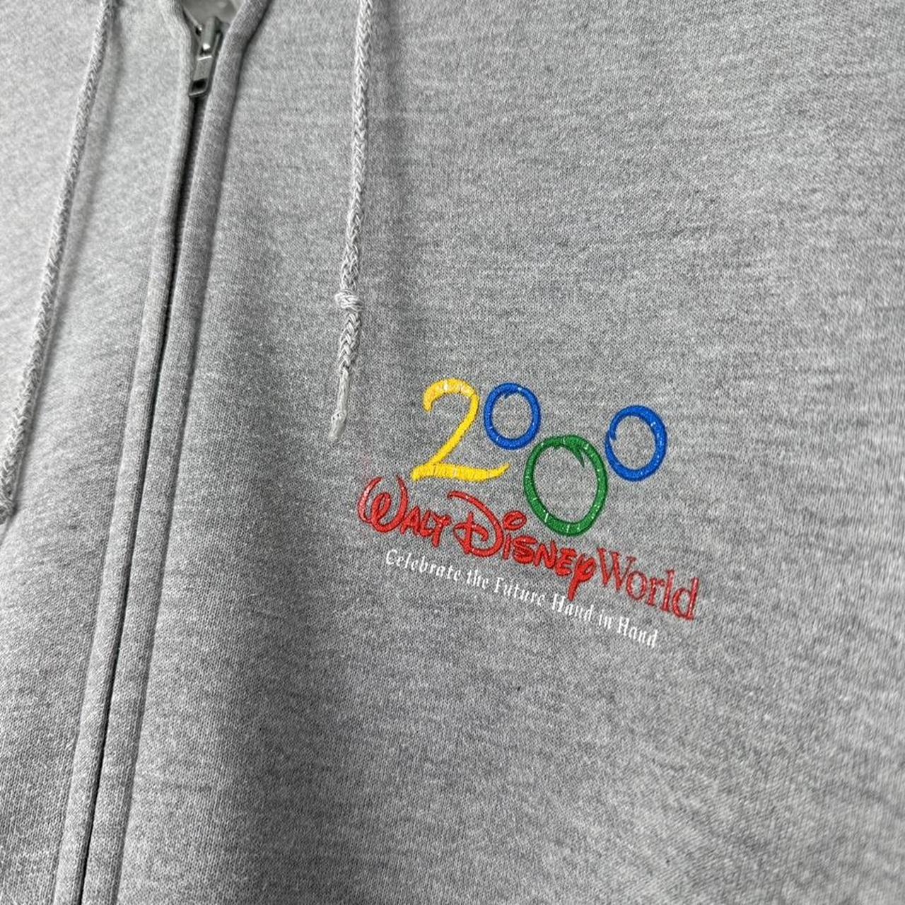 Vintage Walt Disney World Mickey & Friends 2000 Zip Up Hoodie (XXL)