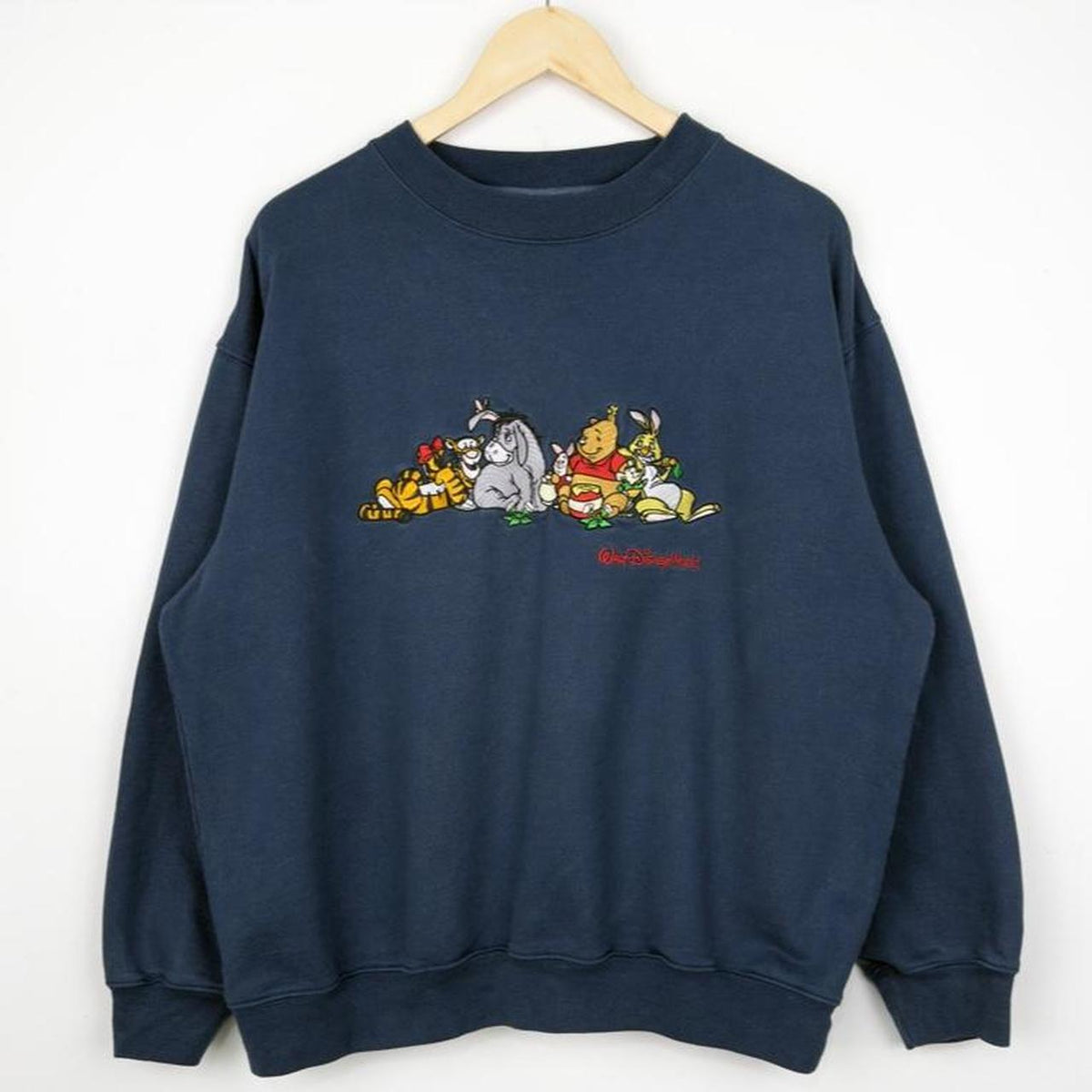 Vintage 90s Walt Disney World Pooh & Friends Embroidered Navy Sweatshirt (L)