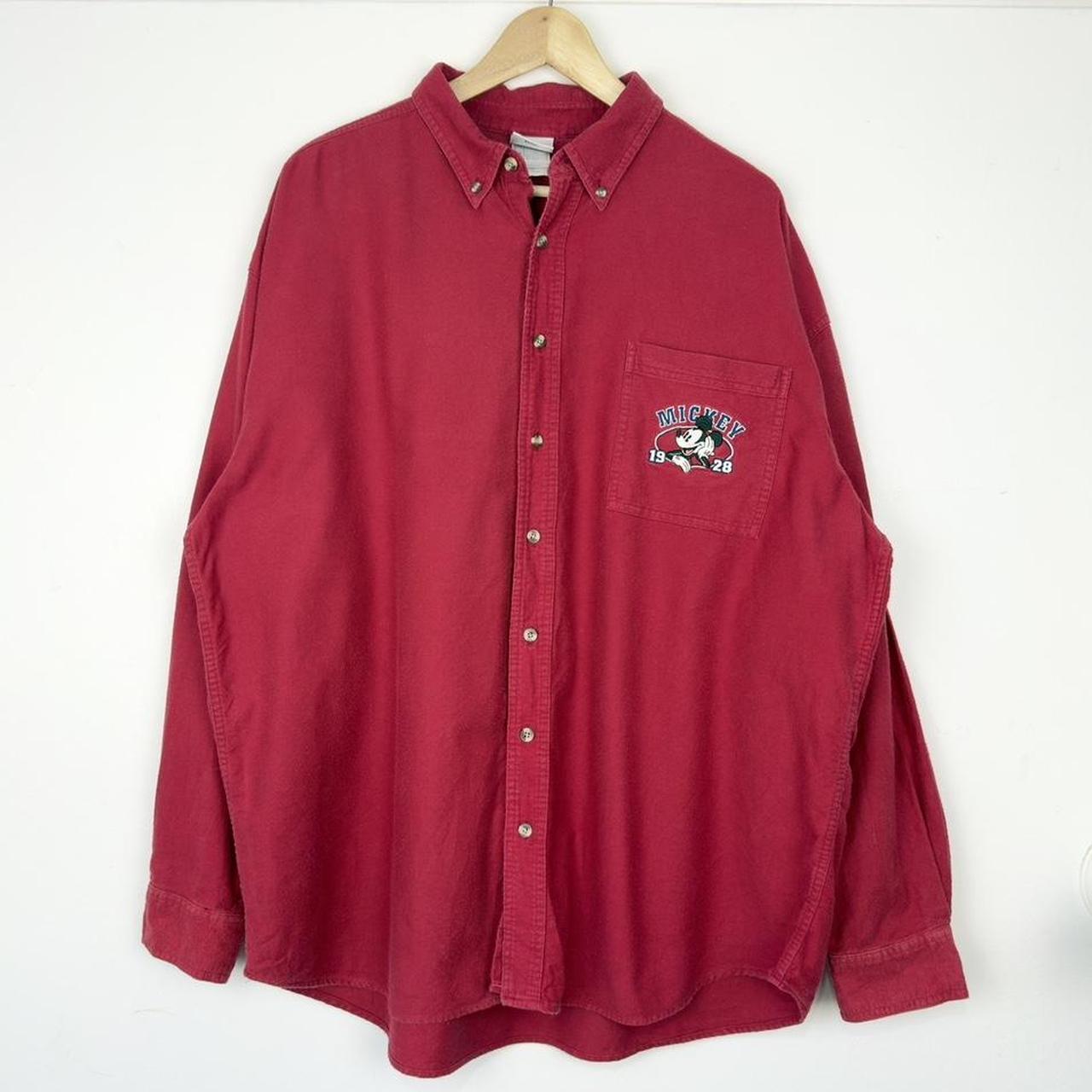 Vintage Mickey Embroidered Disney Store 00s Shirt (XL)