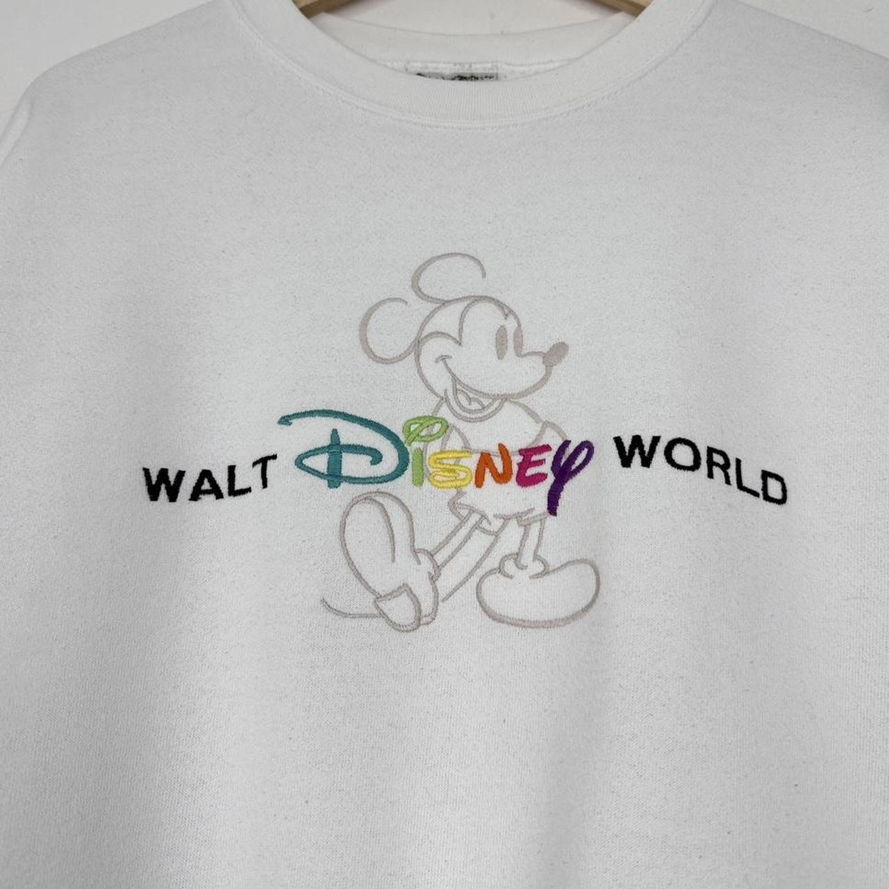 Vintage Walt Disney World Embroidered Mickey 00s Sweatshirt (XL)