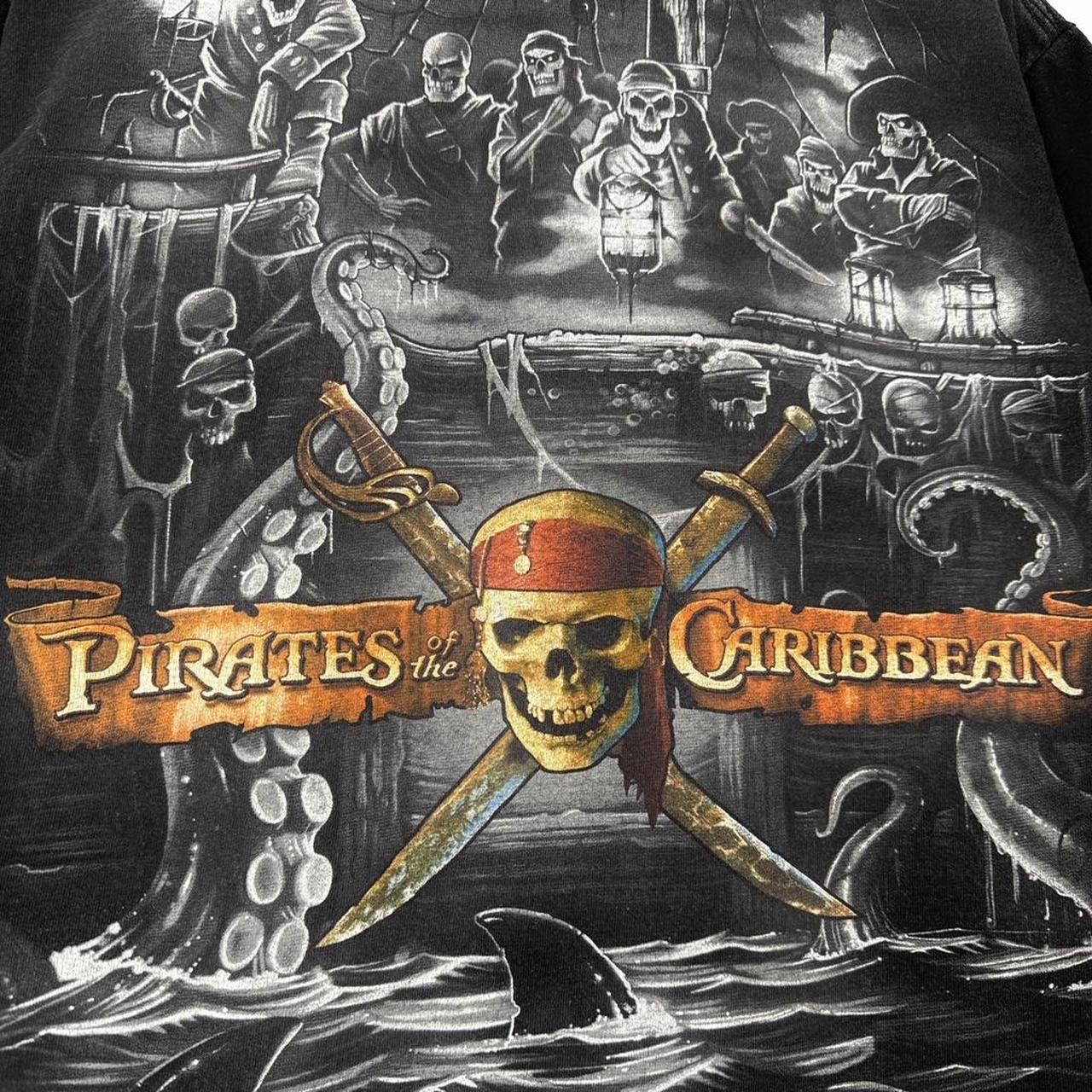 Vintage Pirates Of The Caribbean Disney World 00s T Shirt (M)