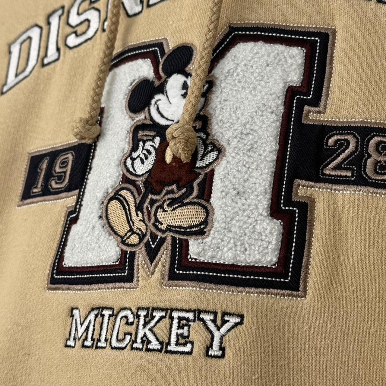 Vintage Disneyland Mickey Mouse Embroidered 00s Hoodie (S/M)