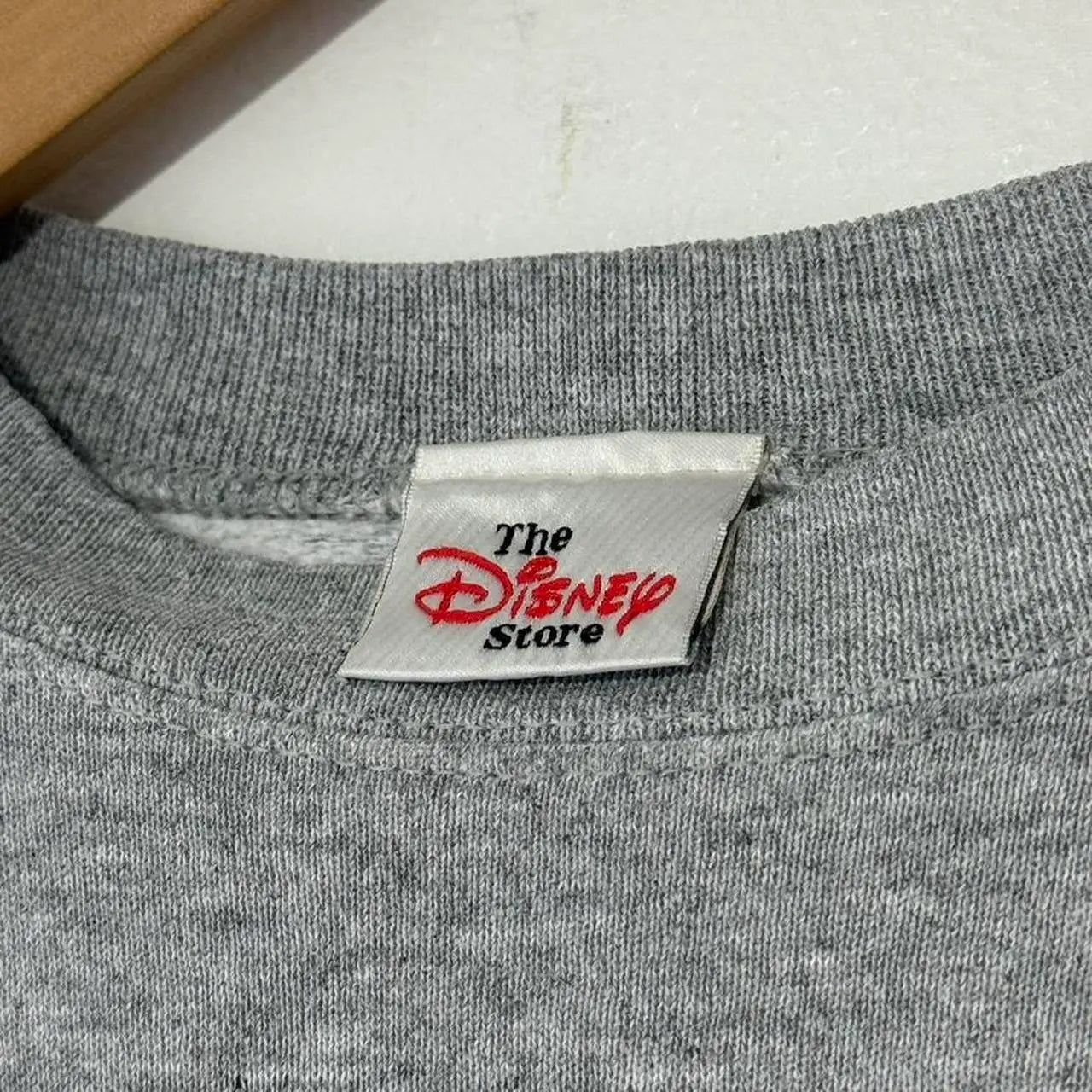 Vintage Pooh & Friends Walt Disney Studios 00s Sweatshirt (XL)