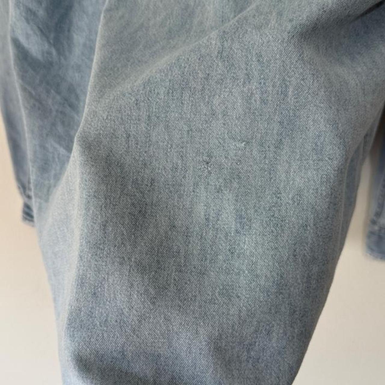 Vintage 90s Mickey Mouse Embroidered The Disney Store Blue Denim Shirt (M)