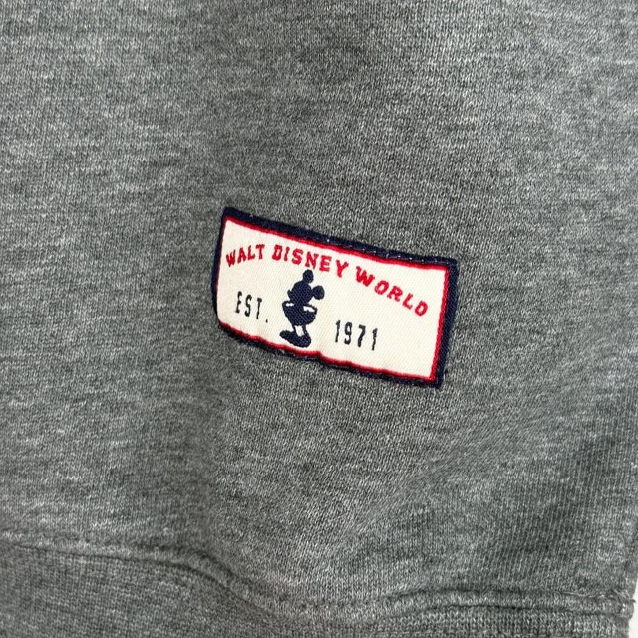 Vintage 00s Walt Disney World Embroidered Grey Sweatshirt (M)