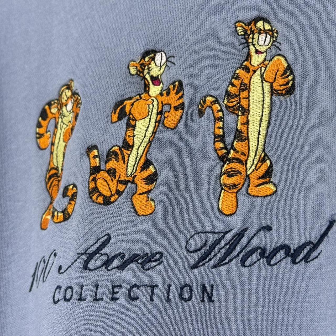 Vintage 90s Tigger 100 Acre Wood Collection Embroidered Sweatshirt (XL)