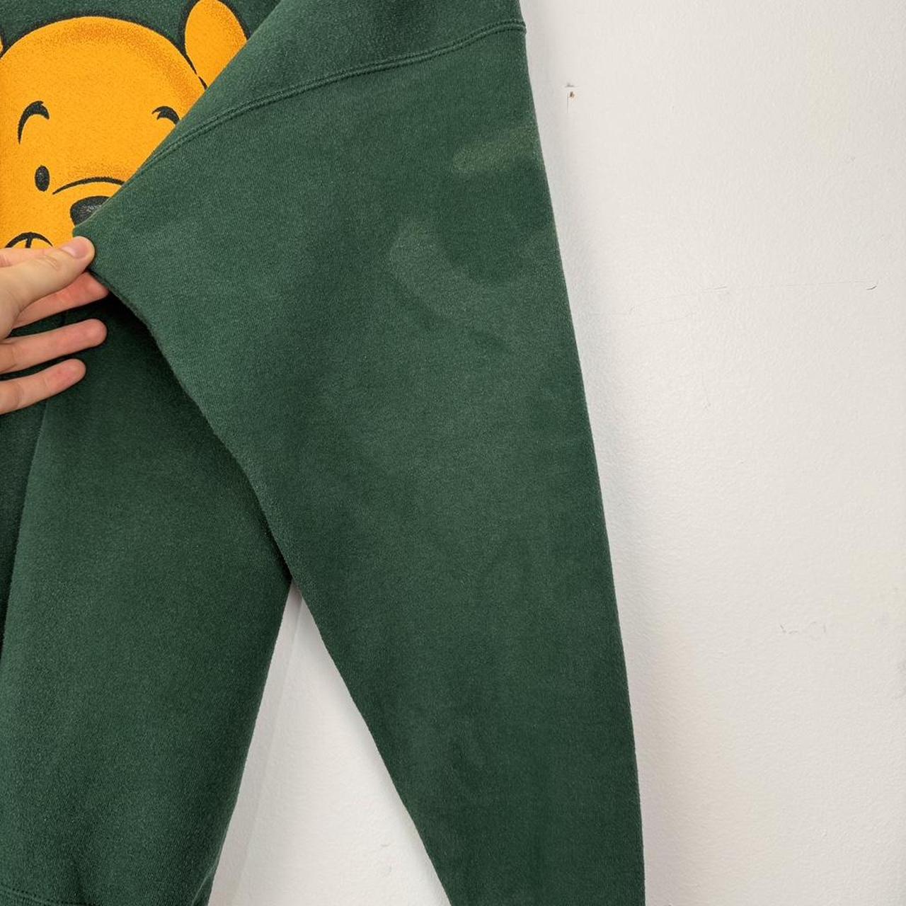 Vintage 90s Winnie the Pooh Peek Disney Store Green Sweatshirt (L)