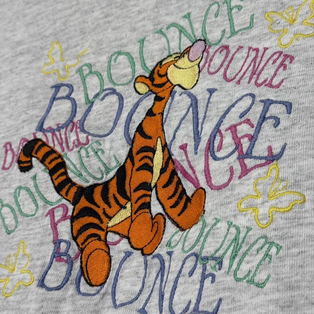 Vintage 90s Tigger Bounce Embroidered Grey T Shirt (L/XL)