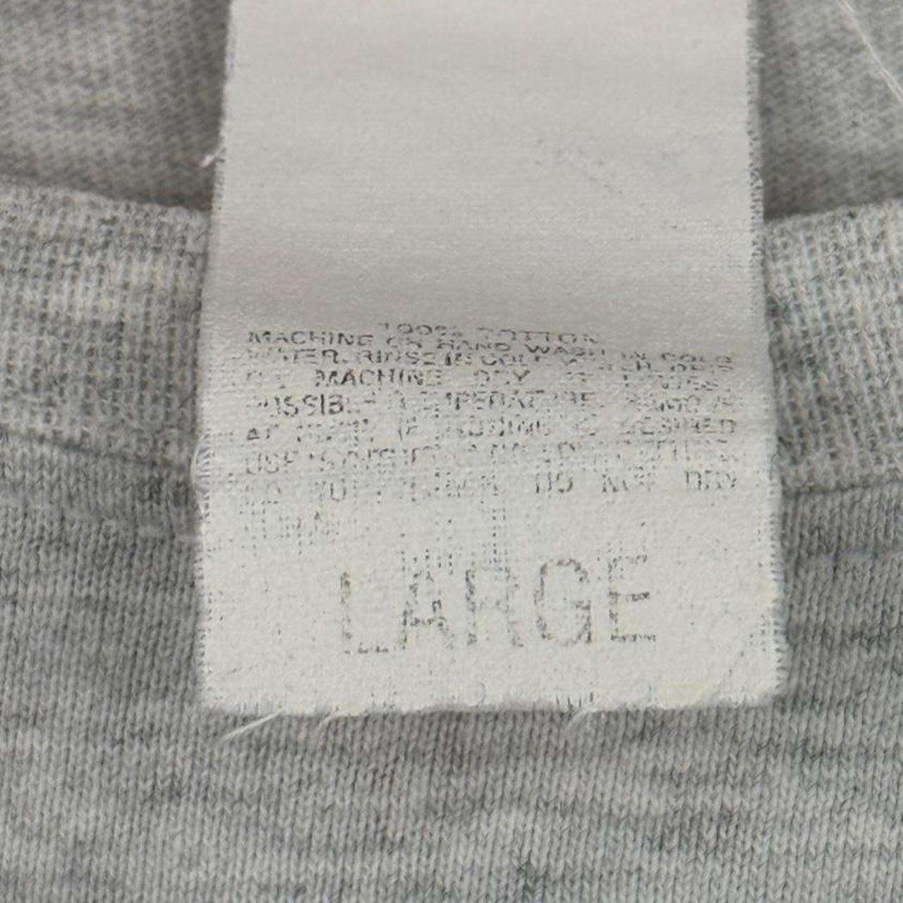 Vintage 90s Epcot Walt Disney World Embroidered Grey T Shirt (L)