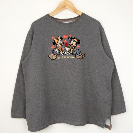 Vintage 00s Mickey & Minnie Love Hearts Disney World Grey Sweatshirt (XL)