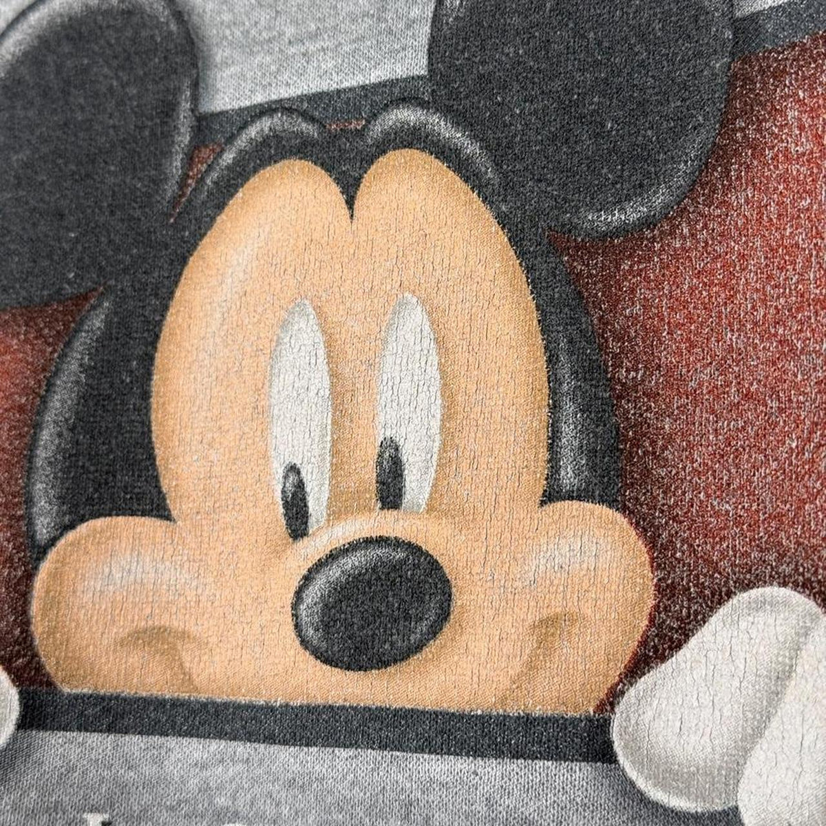 Vintage 00s Mickey Mouse Peek Grey Sweatshirt (XL)