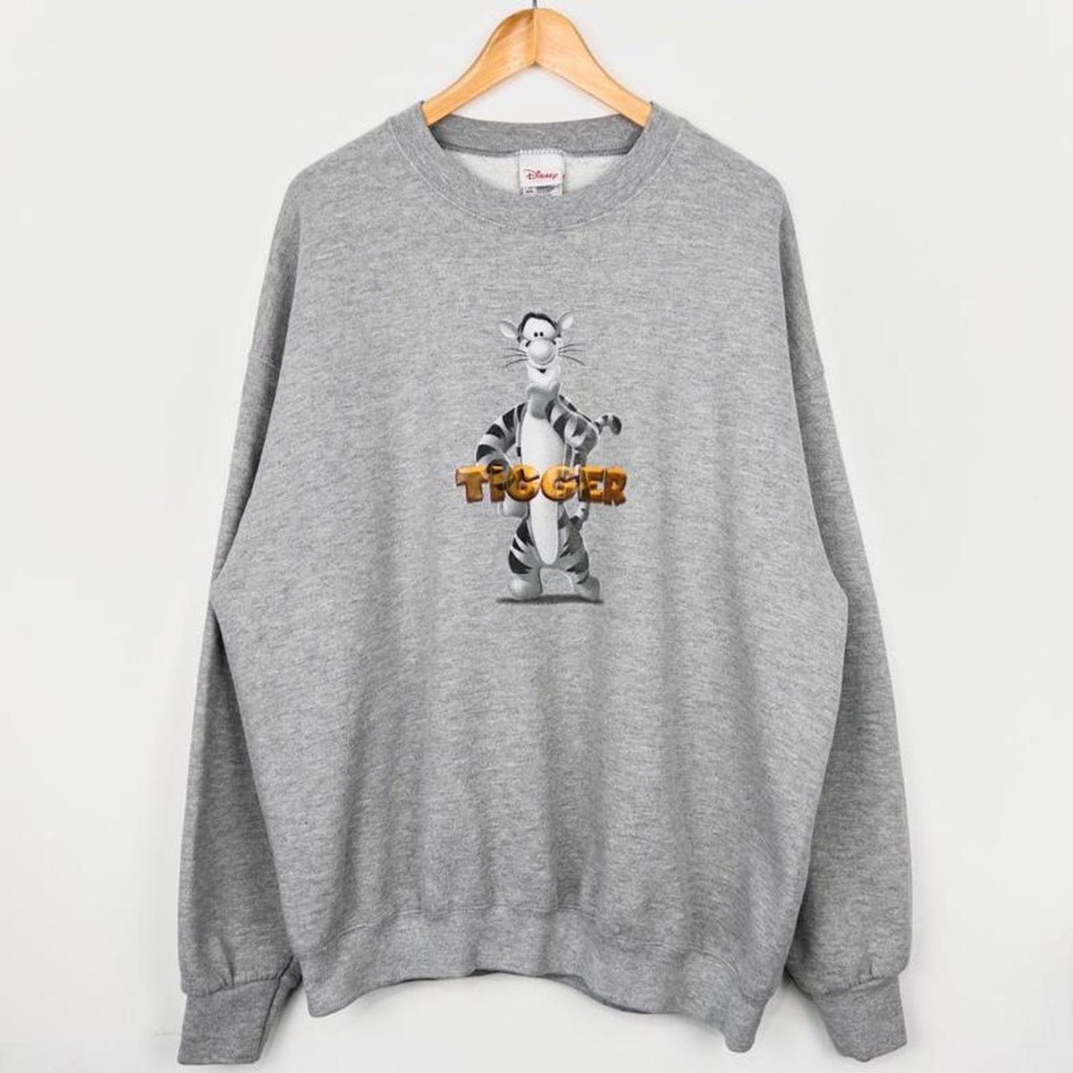 Vintage 00s Tigger Disney Store Grey Sweatshirt (XL/XXL)