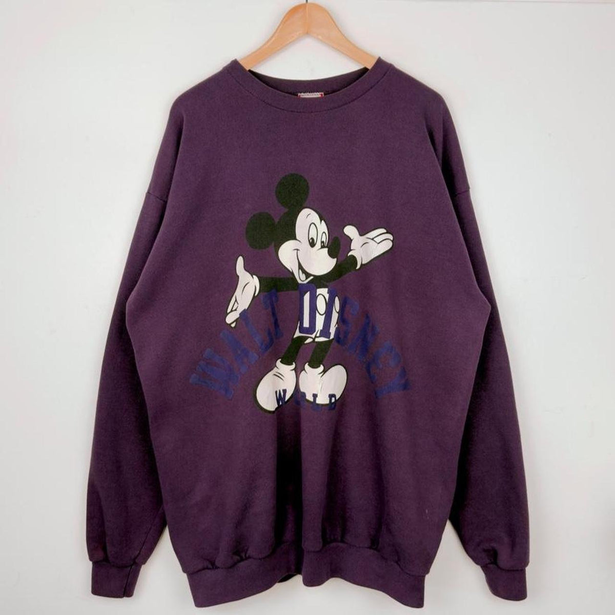 Vintage 90s Walt Disney World Spell Out Purple Sweatshirt (XL)