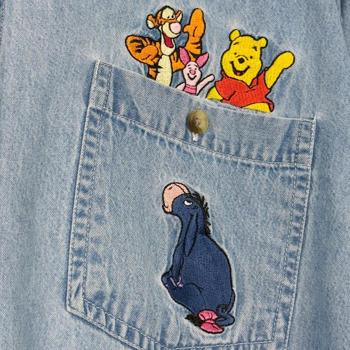 Vintage 90s Winnie the Pooh & Friends Embroidered Blue Denim Shirt (L)
