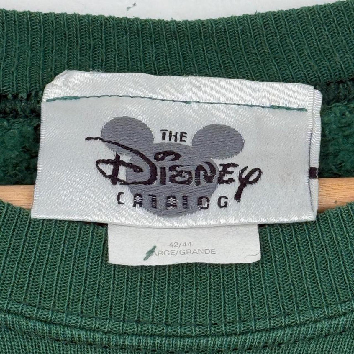 Vintage 90s Tigger Disney Store Green Sweatshirt (L)
