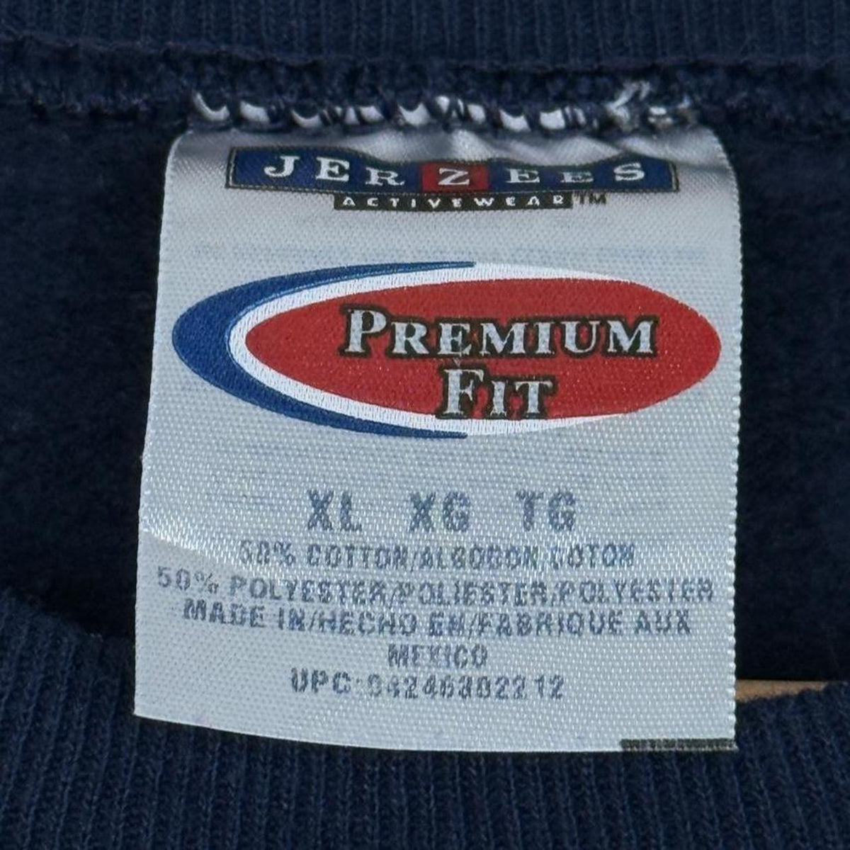 Vintage 00s Mickey & Friends Embroidered Navy Sweatshirt (XL)