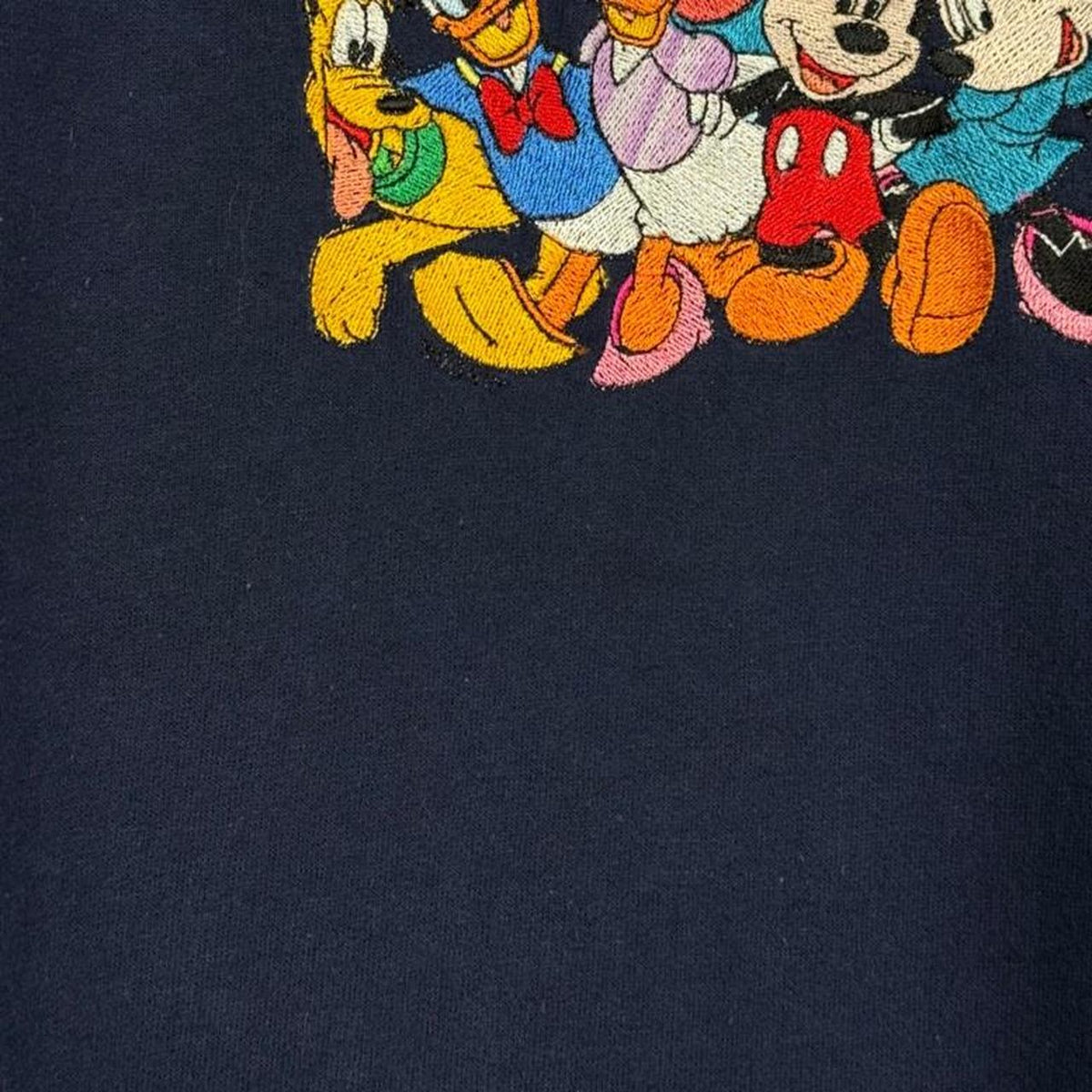 Vintage 00s Mickey & Friends Embroidered Navy Sweatshirt (XL)