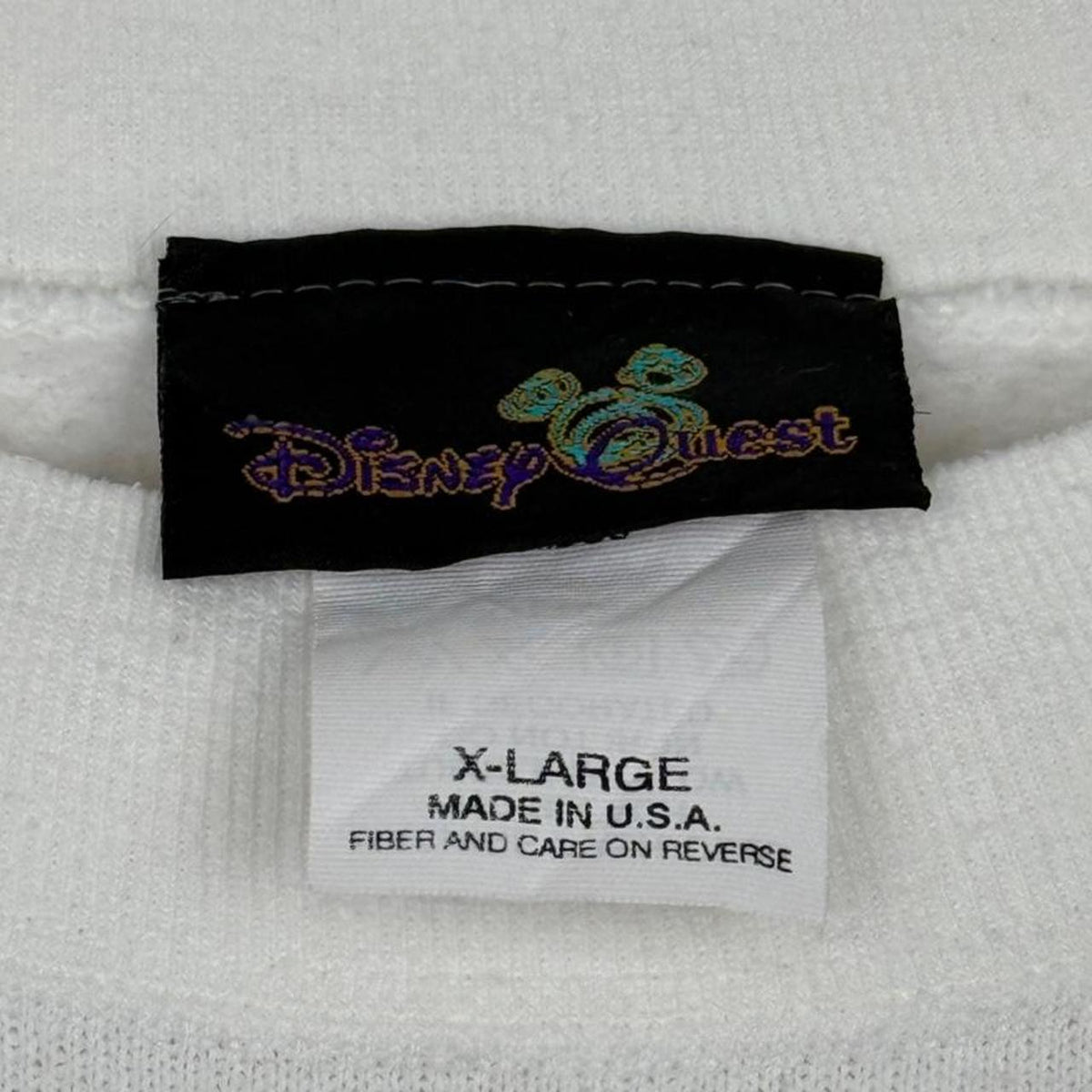 Vintage 90s Disney Quest Chicago White Sweatshirt (XL)