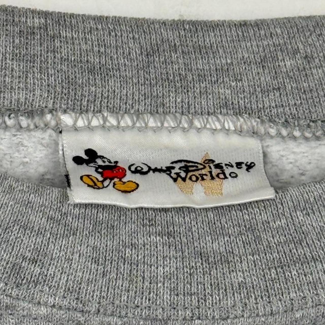 Vintage 2002 Walt Disney World Pooh & Friends Grey Sweatshirt (L/XL)