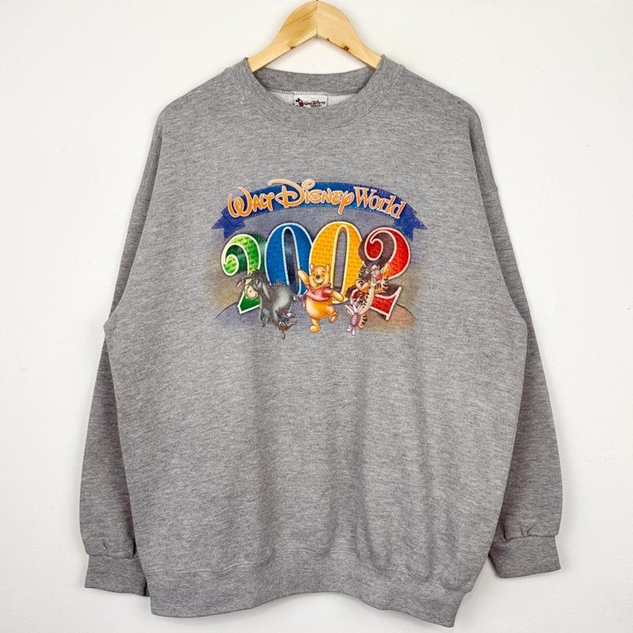 Vintage 2002 Walt Disney World Pooh & Friends Grey Sweatshirt (L/XL)