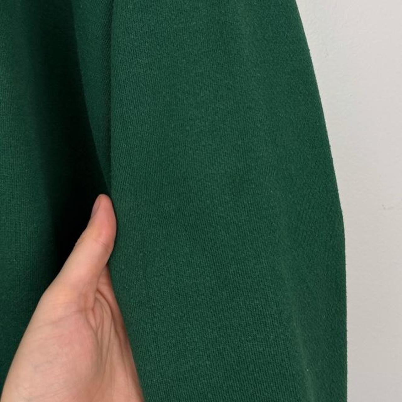 Vintage 90s Tigger Disney Store Green Sweatshirt (L)