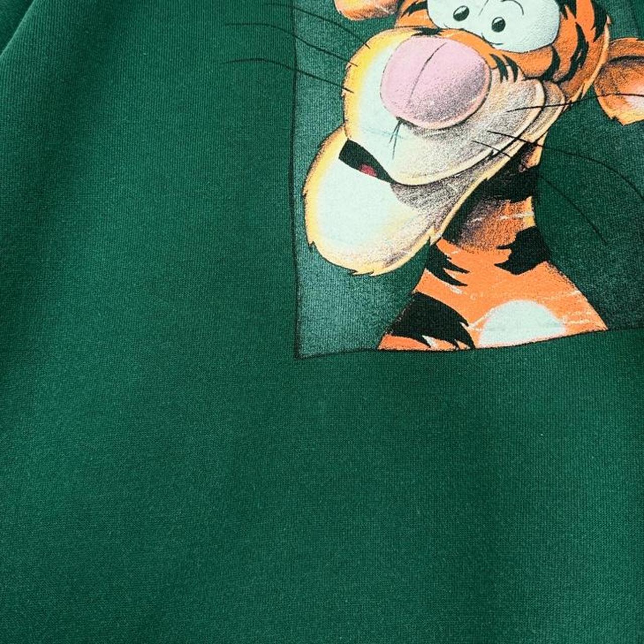Vintage 90s Tigger Disney Store Green Sweatshirt (L)