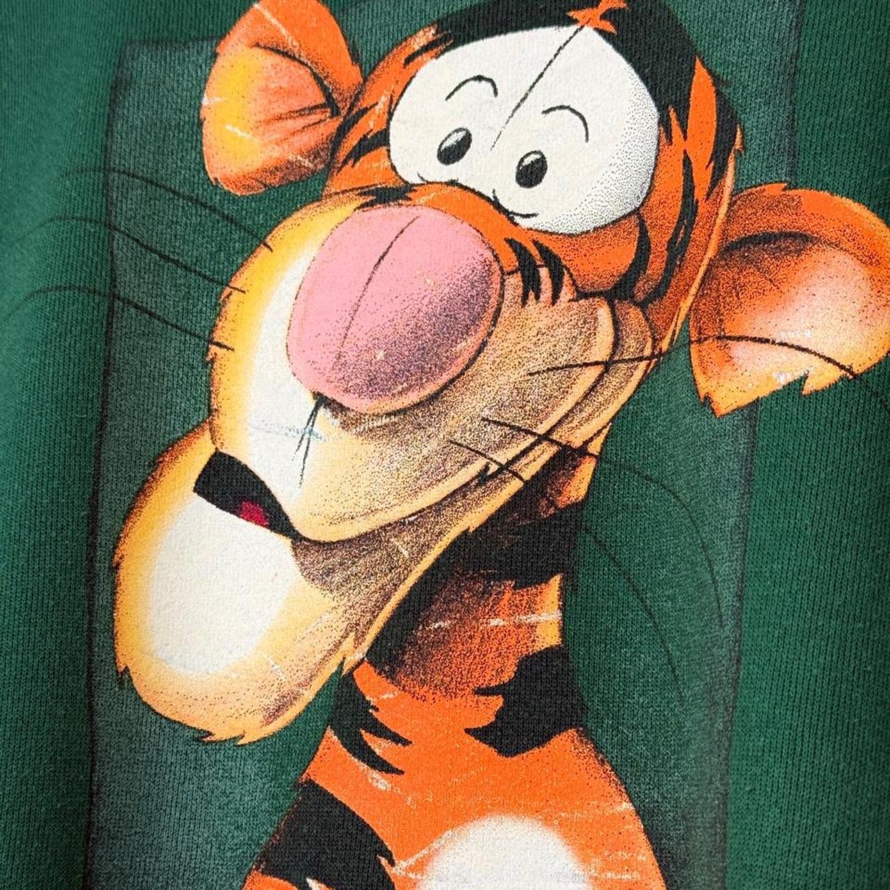 Vintage 90s Tigger Disney Store Green Sweatshirt (L)