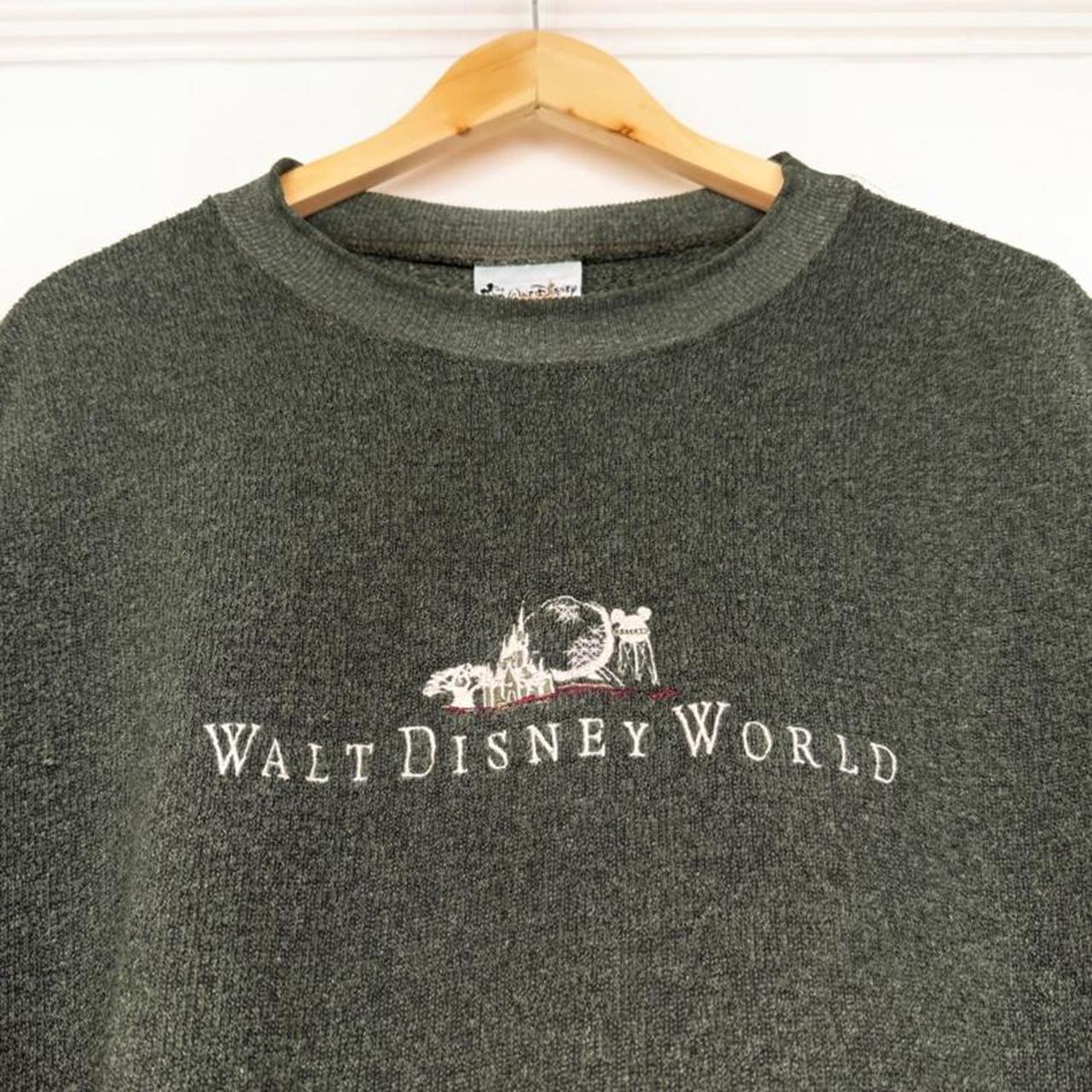 Vintage 00s Walt Disney World Embroidered Khaki Green Fleece Sweatshirt (XL)