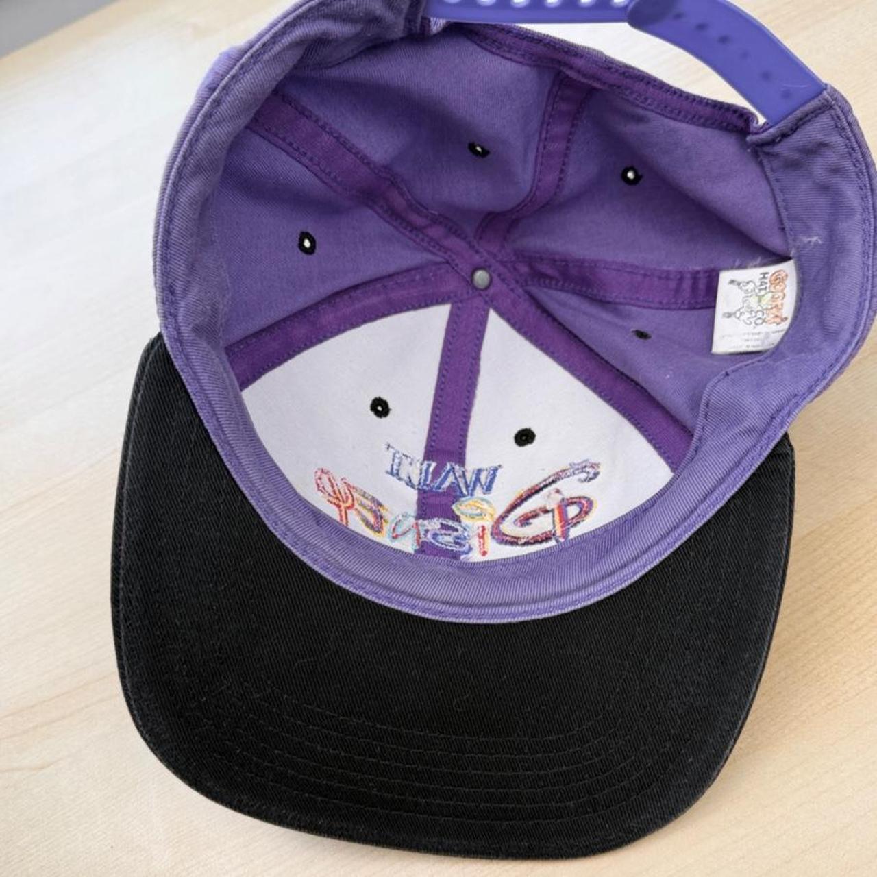 Vintage 90s Walt Disney World Embroidered Purple Snapchat Cap (Adult)