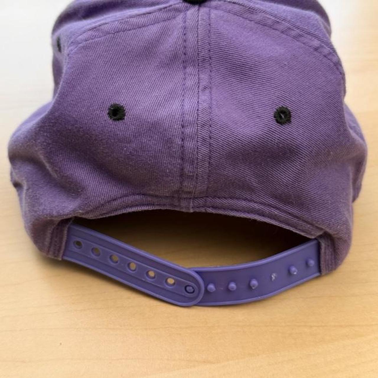 Vintage 90s Walt Disney World Embroidered Purple Snapchat Cap (Adult)