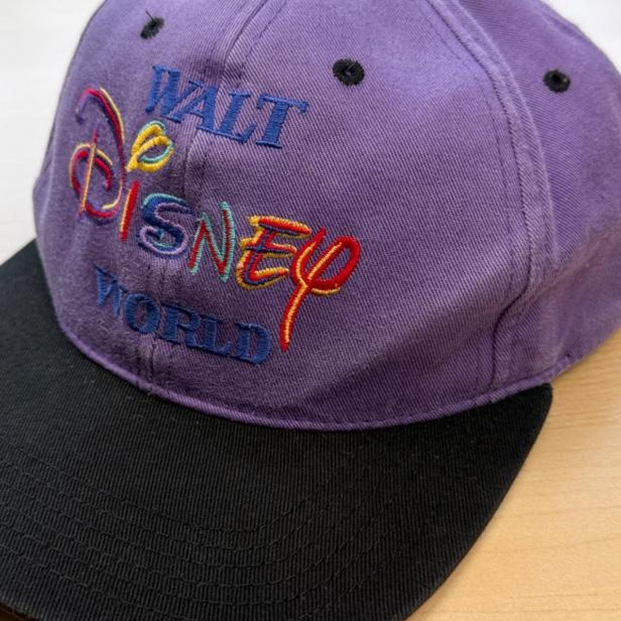 Vintage 90s Walt Disney World Embroidered Purple Snapchat Cap (Adult)