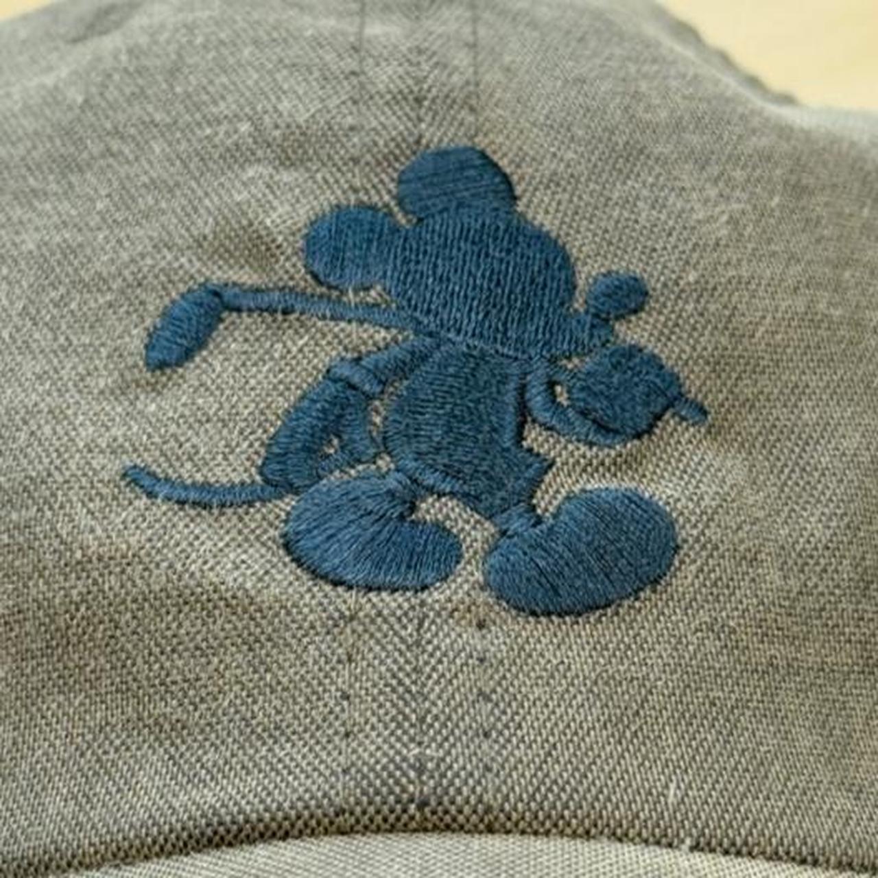 Vintage 00s Mickey Mouse Golf Embroidered Khaki Cap (Adult)