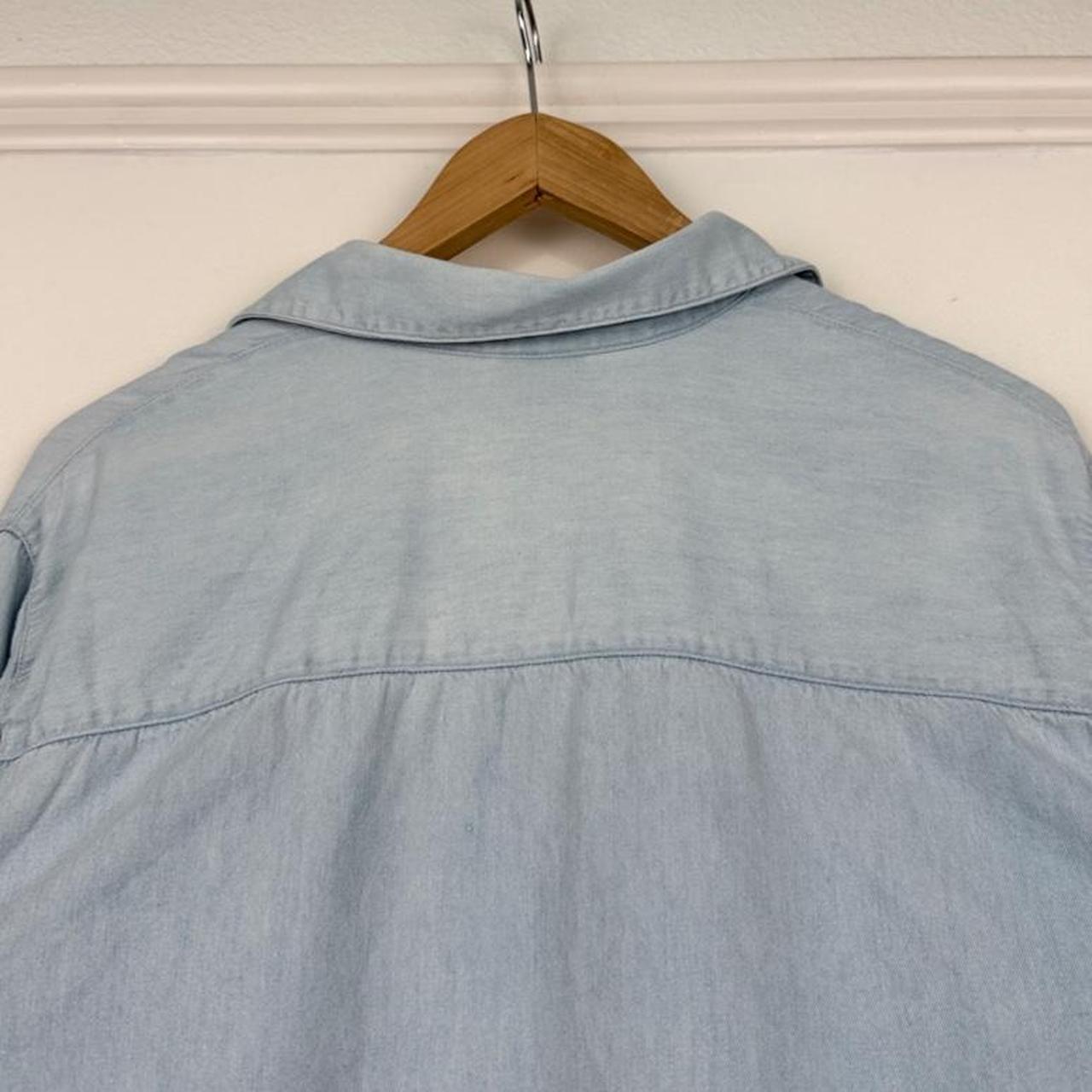 Vintage 90s Mickey & Friends Light Blue Button Up Shirt (M)
