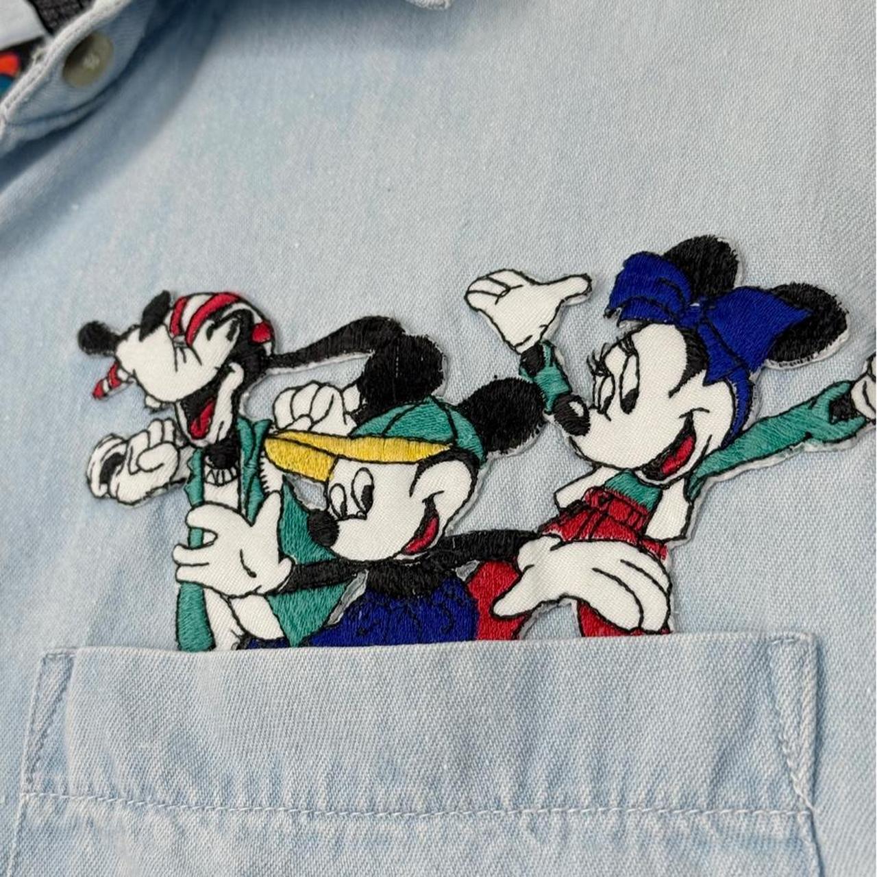 Vintage 90s Mickey & Friends Light Blue Button Up Shirt (M)
