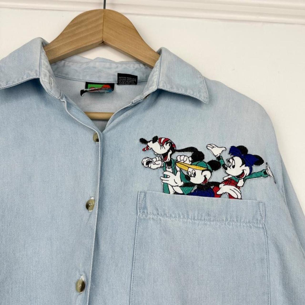 Vintage 90s Mickey & Friends Light Blue Button Up Shirt (M)