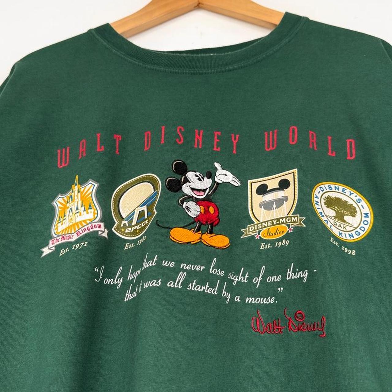 Vintage 00s Walt Disney World Emblems Green T Shirt (L)